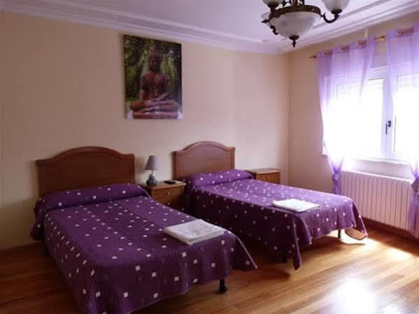 Pension Albergue A Pedra Sarria Buitenkant foto