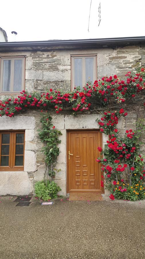 Pension Albergue A Pedra Sarria Buitenkant foto